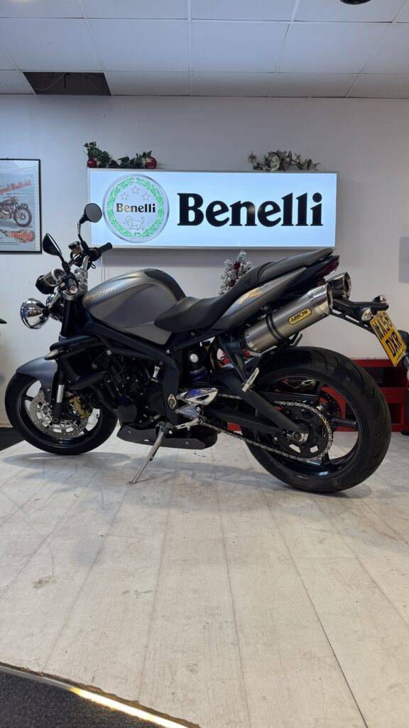 Second hand Triumph Street triple 675 for sale in Weston super mare